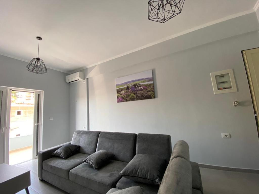 Sunmoon Apartments Sarandë エクステリア 写真